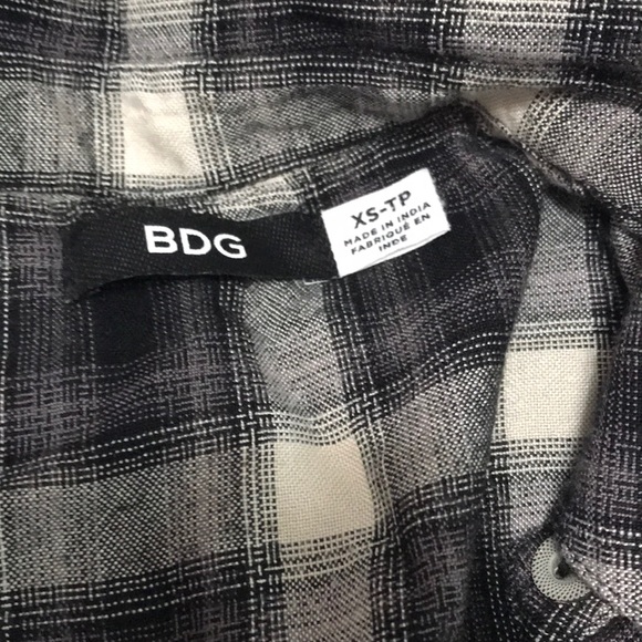 NWOT urban outfitters BDG button down xs - Picture 2 of 3
